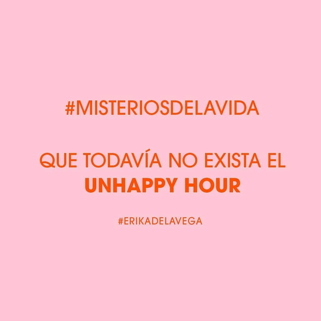 Erika De La Vegaさんのインスタグラム写真 - (Erika De La VegaInstagram)「Porque también se brinde por los días de mier$&#  @isabella.santodomingo  #MisteriosDeLaVida #Comedy #UnhappyHour #IdeaMillonaria」4月17日 2時11分 - erikadlvoficial