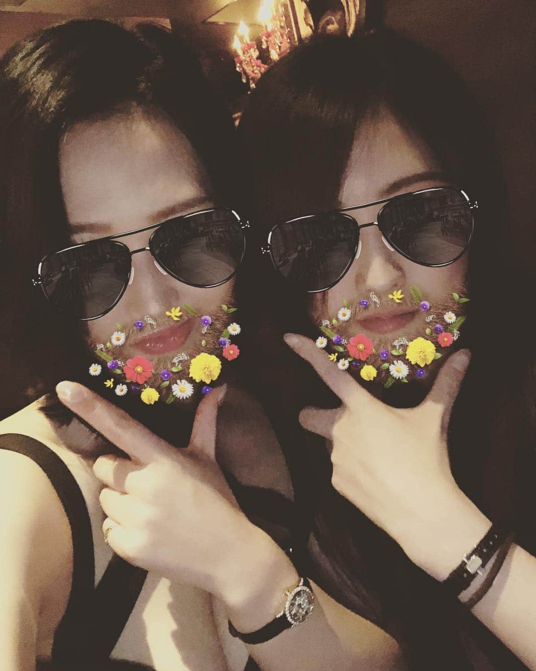 佐山愛のインスタグラム：「❤︎ ・ 久々のWあい❤️ ・ だーはね、年末年始の帰省から なかなか東京帰ってこないから やっと会えましたww ・ やっぱり落ち着くこの感じ♡ ・ てか、動画ノイズ入ったせいで 声録れてなくて悲しい😭笑 ・ ・ #羽田あい #だーはね #Wあい #六本木 #キャバクラ #AVキャバクラ #reddragon  #レッドドラゴン #今日もたくさんご馳走さまでした💟」