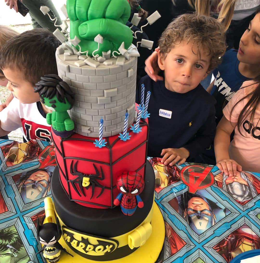 メリッサ・サッタさんのインスタグラム写真 - (メリッサ・サッタInstagram)「#maddox5  Bday Boy ❤️🎂🥳 #avengers」4月17日 2時31分 - melissasatta