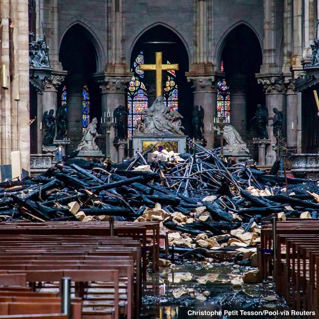 ABC Newsさんのインスタグラム写真 - (ABC NewsInstagram)「NEW: The Notre Dame Cathedral will likely not be reopened to the public for three years, a spokesperson for the 13th Century basilica tells @abcnews. #notredame #paris #fire #history」4月17日 2時31分 - abcnews