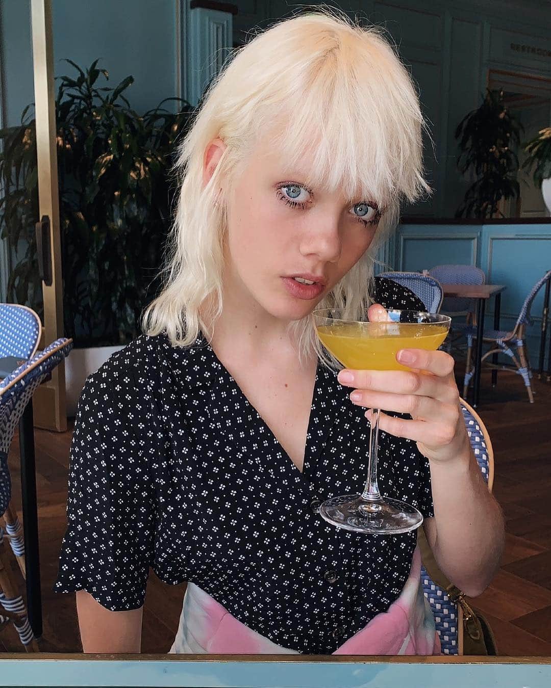 マリヤン・ジョンクマンのインスタグラム：「Can you believe ive never had a mimosa before」
