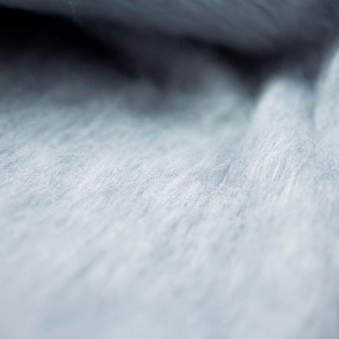Japanese Craft Mediaさんのインスタグラム写真 - (Japanese Craft MediaInstagram)「Do you know what this is? This fluffy fabric turns into socks 🧦 and underwear. A textile maker usually makes textiles by knitting and then brush it in order to make a raised fabric. But this fabric already raised so it can keep the warmth longer than usual raised fabrics. This factory has a process patented. Do you want to touch it? #japanmade #japanmade_co #japanesequality #fabric #fluffy #textile #textiles #japan_focus #japanesefashion #japanesestyle #japanstyle #japanfashion #japantravel #japantrip #japanese #japan_of_insta #kakogawa #hyogo #kansai #japan」4月17日 12時03分 - japan___made