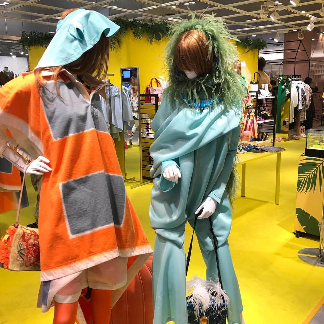 HANKYU.MODEさんのインスタグラム写真 - (HANKYU.MODEInstagram)「CONCENTO PARIS H.P.FRANCE POP UP SHOP Until 4/23 At 3F Cotocoto Stage 31  #Hankyu #HANKYUMODE #umedahankyu #阪急うめだ本店 #うめだ阪急 #阪急百貨店 #osaka #umeda #mode #hpfrance #アッシュペーフランス #concento」4月17日 12時05分 - hankyumode