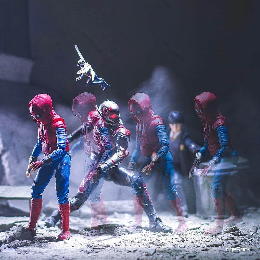 9GAGさんのインスタグラム写真 - (9GAGInstagram)「Avengers action figures in action 📸 @cgerock - #avengers #endgame #photography #9gag」4月17日 12時13分 - 9gag