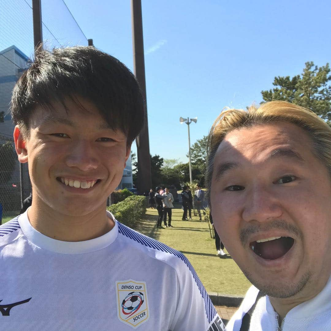 植田朝日さんのインスタグラム写真 - (植田朝日Instagram)「🔵🇯🇵🔵﻿ 東京五輪のエースストライカー候補の上田くんとアトランタ世代のポンコツ植田くん。﻿ ﻿ 若いっていいね‼️👍﻿ ﻿ #上田綺世 #東京五輪世代 #全日本大学選抜 #日本ユニバ代表 #法政大学」4月17日 4時40分 - asahiman