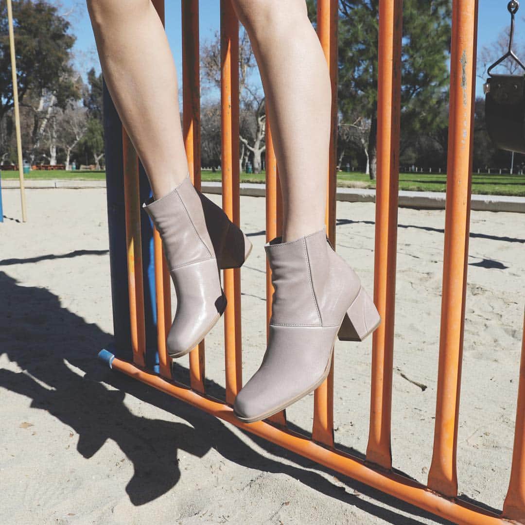 エルディータートルのインスタグラム：「The LOOP in Fin — Last day to shop our Spring Flash SALE 💫 link in bio」