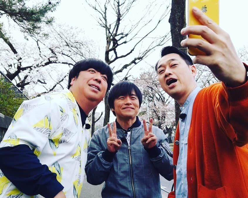 バカリズムさんのインスタグラム写真 - (バカリズムInstagram)「来週も観てね。 #バナナマンのドライブスリー」4月17日 5時18分 - bakarhythm