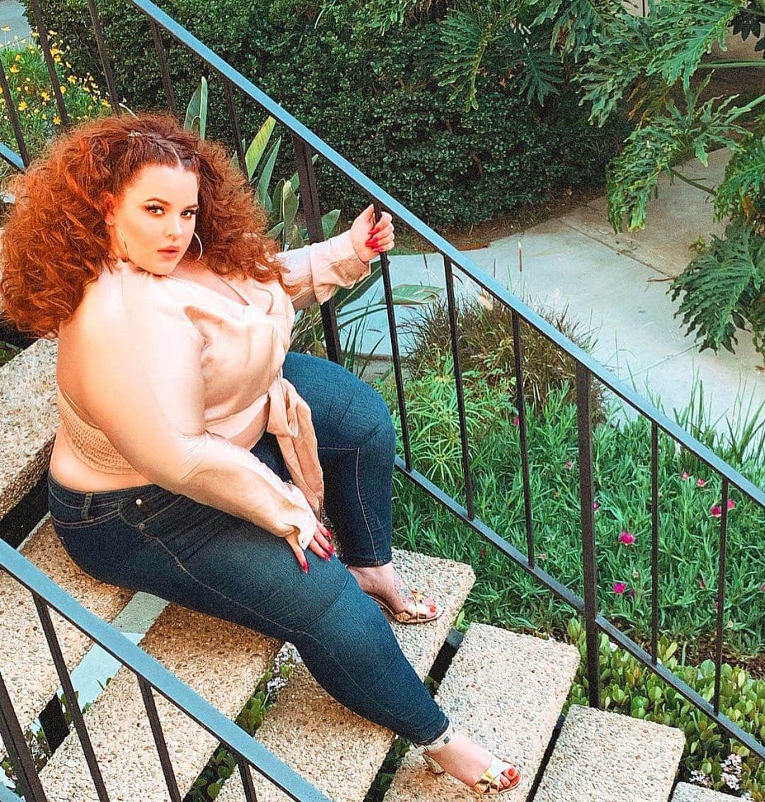 テス・ホリデーさんのインスタグラム写真 - (テス・ホリデーInstagram)「No ketchup only sauce 😛  Outfit @fashionnovacurve #effyourbeautystandards #ad」4月17日 5時26分 - tessholliday