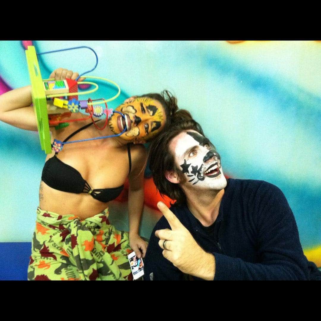 ブリアナ・エヴィガンのインスタグラム：「Ummmmm..... guys remember this night? We need to go back and Dj there!!! #onsieparty #junglegym #adultplayground」