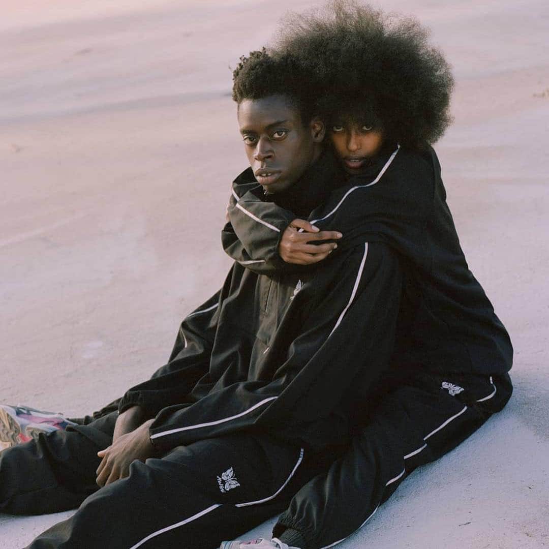 Freshnessさんのインスタグラム写真 - (FreshnessInstagram)「Needles continues its collaborations with AWGE into Spring/Summer ‘19, presenting exclusive colorways of their coveted tracksuit sets as well as accompanying hoodies and half-zip pullovers. Releasing Saturday, April 20th. Did @asaprocky outdo himself this time around? #freshnessmag」4月17日 6時32分 - freshnessmag