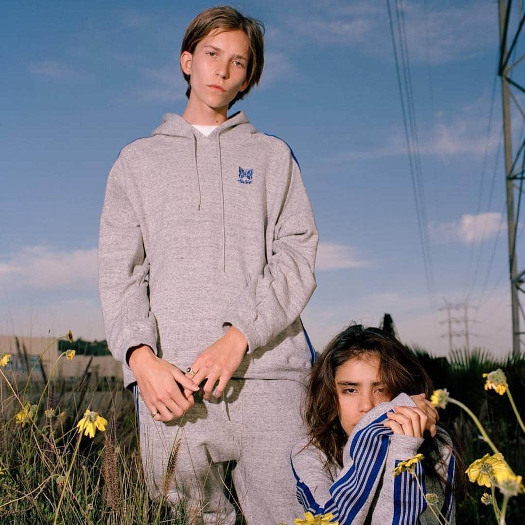 Freshnessさんのインスタグラム写真 - (FreshnessInstagram)「Needles continues its collaborations with AWGE into Spring/Summer ‘19, presenting exclusive colorways of their coveted tracksuit sets as well as accompanying hoodies and half-zip pullovers. Releasing Saturday, April 20th. Did @asaprocky outdo himself this time around? #freshnessmag」4月17日 6時32分 - freshnessmag