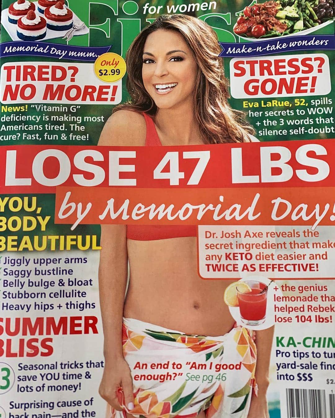 のインスタグラム：「Yaaay! My @firstmag just hit the stands! #imsoexcited Thank Youuuuu @russell.baer and @11turkey 😘@chickensoupsoul #animaltales #ﬁtness ❤️ my hair & makeup by @beauty_by_hidi &  @ianscottdorey」