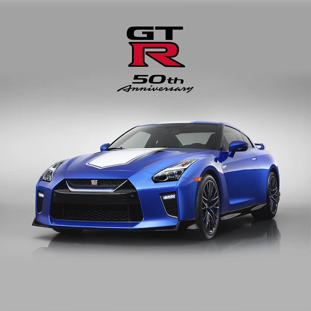 Nissanさんのインスタグラム写真 - (NissanInstagram)「Celebrating 50 years of the #Nissan #GTR at the NY Auto Show with the 50th Anniversary Edition, unveiled today. #NYIAS」4月17日 8時11分 - nissan