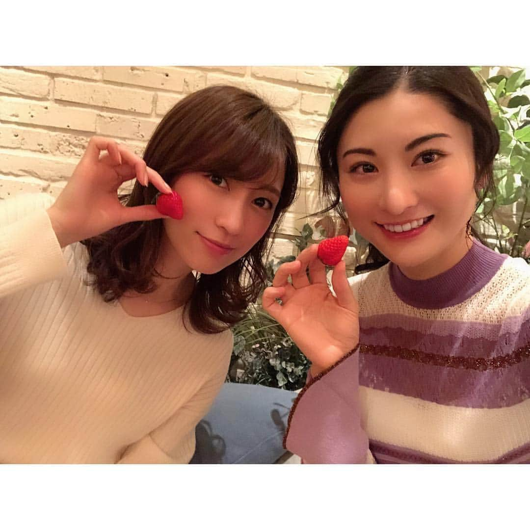 繭さんのインスタグラム写真 - (繭Instagram)「ㅤㅤㅤ ㅤㅤㅤ 昨日久しぶりに @seguchikana に会えたよ💓 かなちゃんが近くにいないと寂しいから、 もはや徒歩5分ぐらいのとこに住んでほしい🥺w ㅤㅤㅤ #followme #followmejp #followjp」4月17日 8時19分 - mayumayu1008