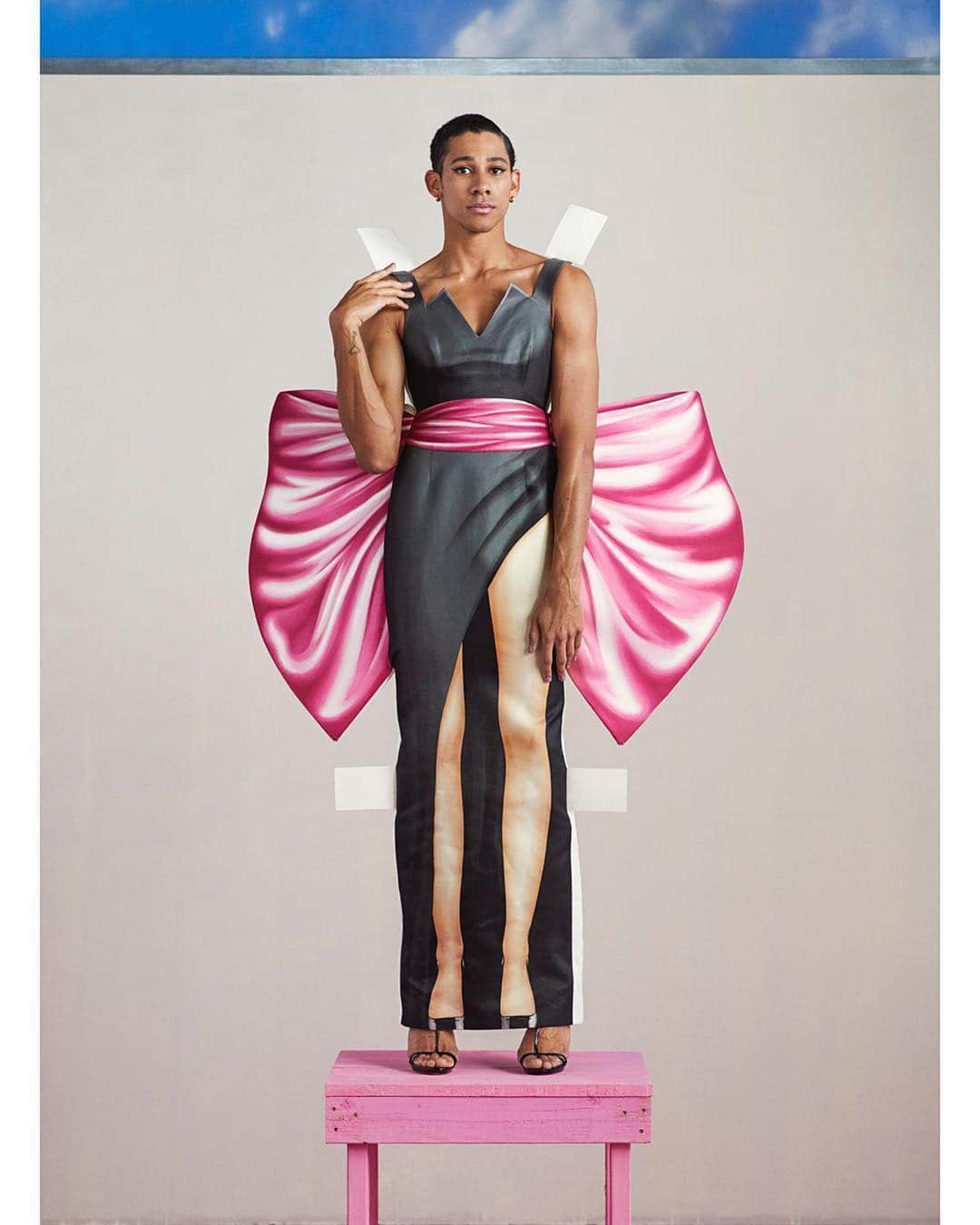 Moschinoさんのインスタグラム写真 - (MoschinoInstagram)「#Repost @itsjeremyscott ・・・ IN ADVANCE OF THE MET’S COSTUME EXHIBITION ON CAMP @ethanjamesgreen SHOT MY @moschino PAPER DOLL GOWN ON @keiynanlonsdale STYLED @phyllis_posnick FOR @voguemagazine #moschino @metcostumeinstitute」4月17日 8時32分 - moschino
