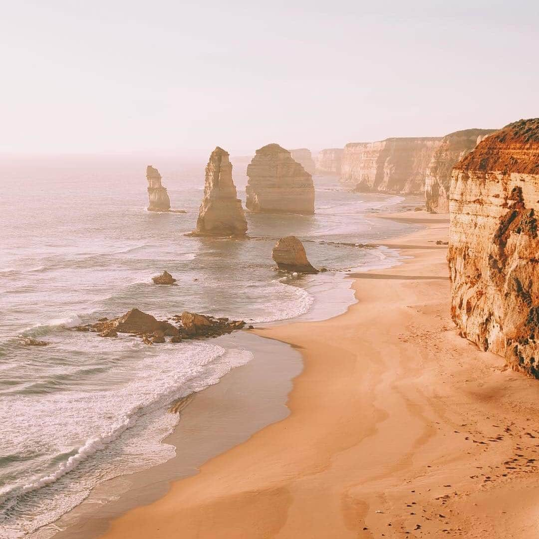 The Horseさんのインスタグラム写真 - (The HorseInstagram)「Nature in all its glory Via ✨💫 @helloemilie ⠀⠀⠀⠀⠀⠀⠀⠀⠀ ⠀⠀⠀⠀⠀⠀⠀⠀⠀ ⠀⠀⠀⠀⠀⠀⠀⠀⠀ ⠀⠀⠀⠀⠀⠀⠀⠀⠀ ⠀⠀⠀⠀⠀⠀⠀⠀⠀ ⠀⠀⠀⠀⠀⠀⠀⠀⠀ #travel #nature #escape #explore #lifestyle #Australia #landscape #sunshine #victoria」4月17日 8時33分 - the_horse