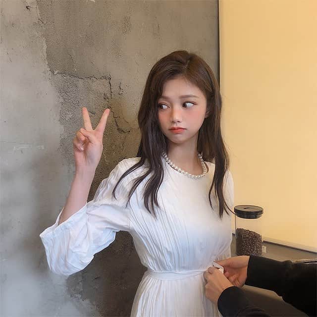 Chuuのインスタグラム：「내이름은 없던 분위기도 생기는 dress💕#chuuseoul」