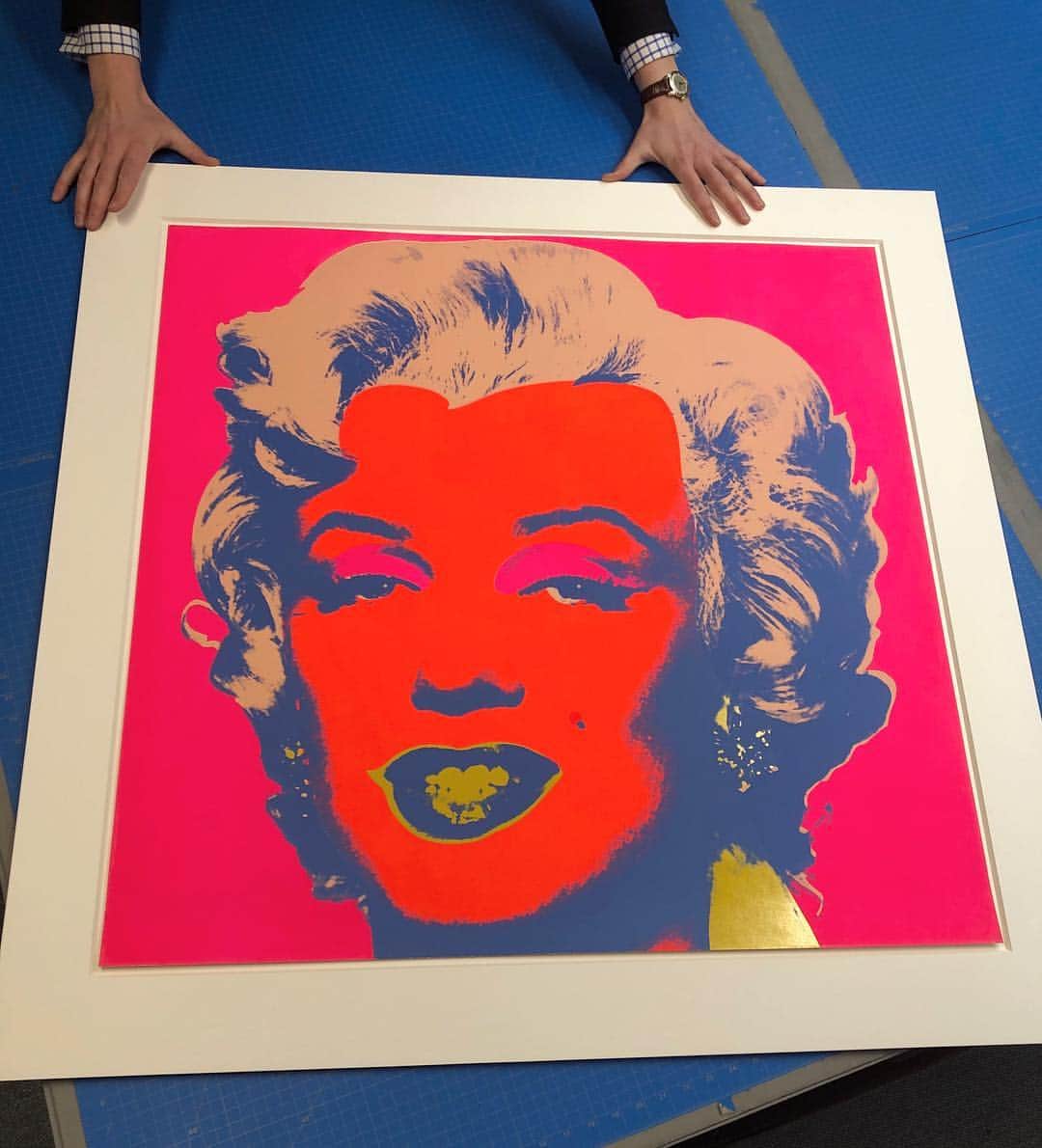 サザビーズさんのインスタグラム写真 - (サザビーズInstagram)「One of Andy Warhol’s most recognizable images, ‘Marilyn Monroe’ embodies the artist’s fascination with celebrity. Make plans to visit our York Avenue galleries on 25 April to view Warhol prints of Grace Kelly, Elizabeth Taylor, and other pop culture icons, ahead of our Prints & Multiples auction on 29 & 30 April in #NYC. #SothebysPrints #AndyWarhol #Warhol #MarilynMonroe #Marilyn」4月17日 8時35分 - sothebys