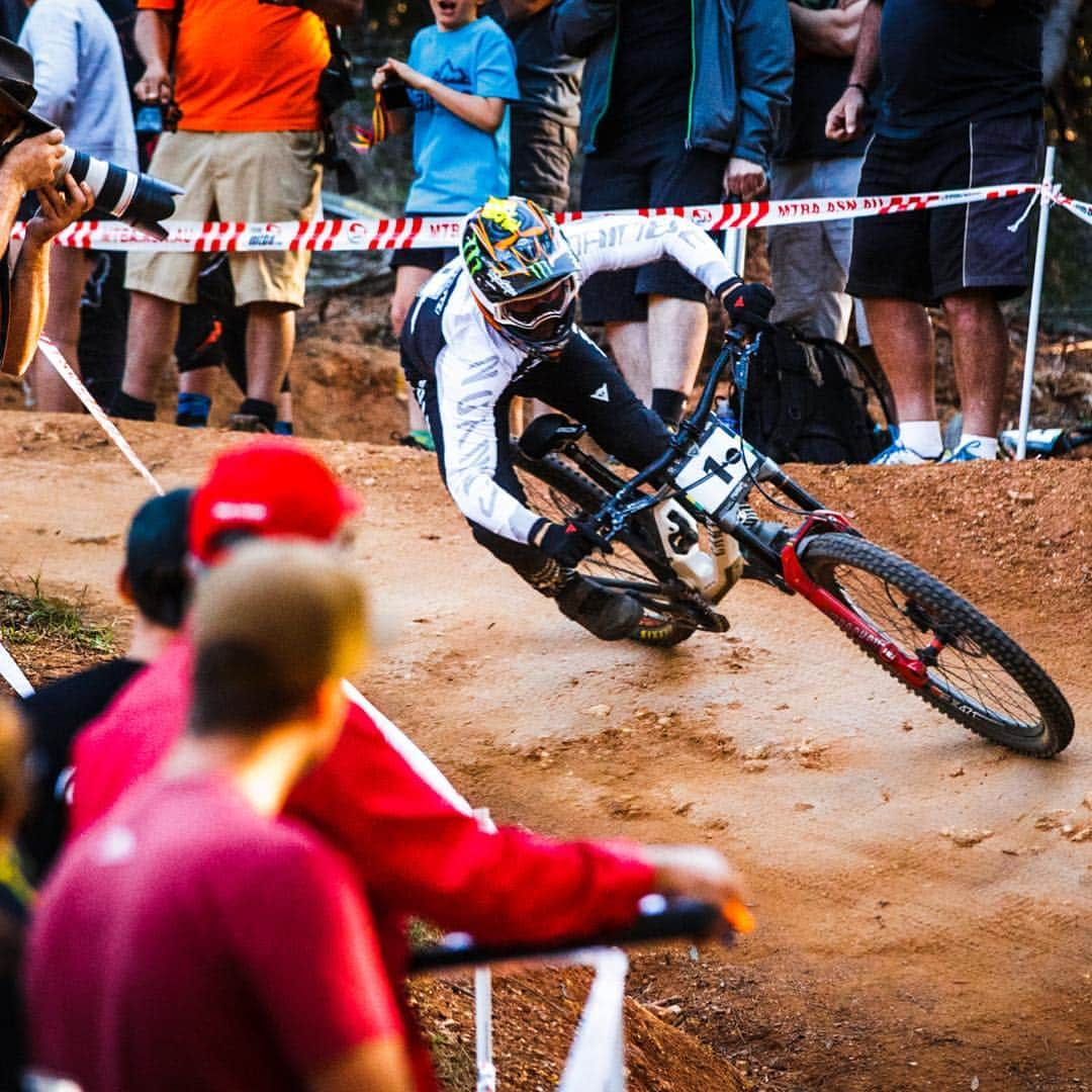 モンスターエナジーさんのインスタグラム写真 - (モンスターエナジーInstagram)「@troybrosnan fully focused as he defends his title & becomes 6x Australian Downhill National Champ! 🏆🏆🏆🏆🏆🏆 #MTBANATS19 #Downhill #MTB #MountainBike #MonsterEnergy」4月17日 8時42分 - monsterenergy