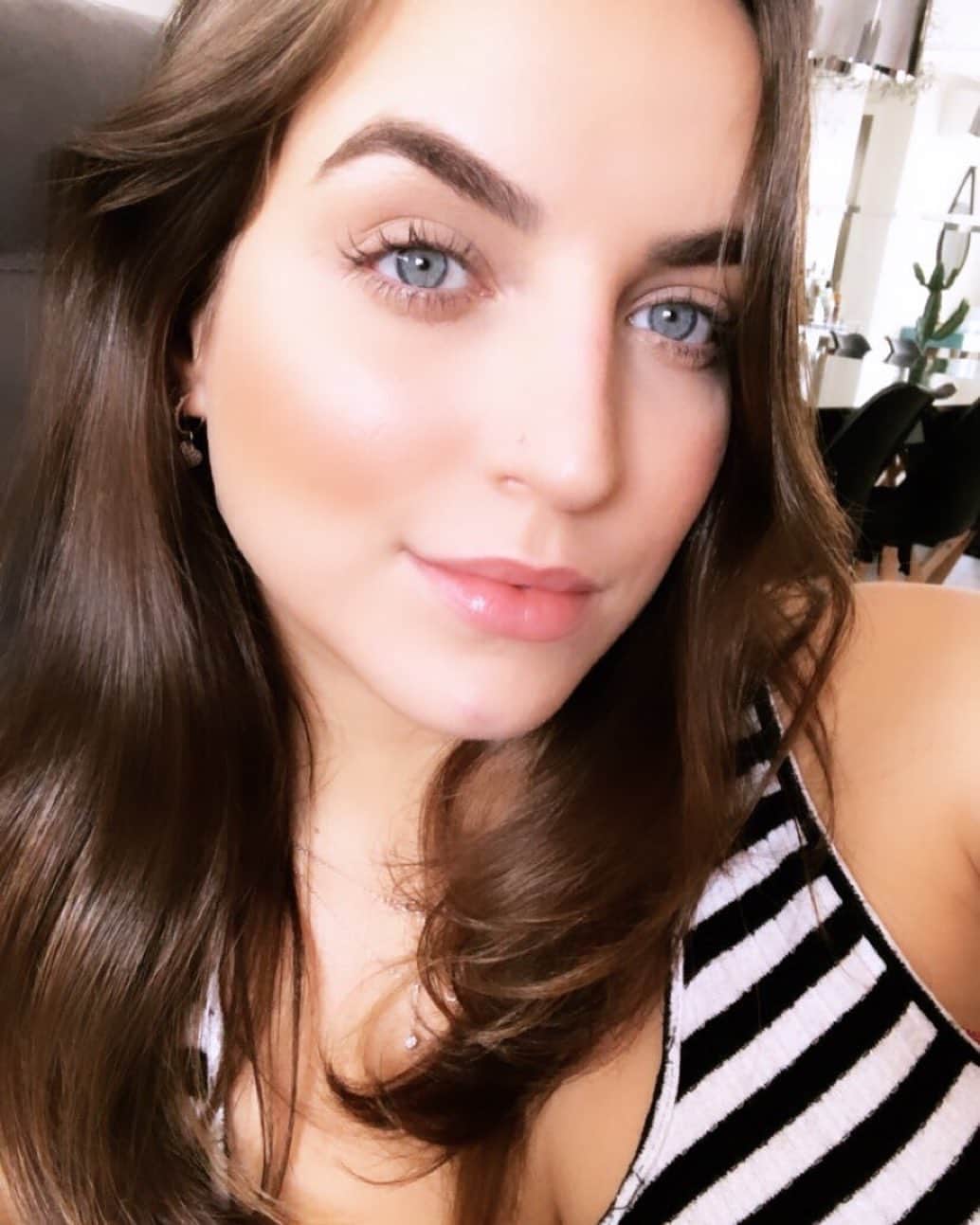 Bruna Unzuetaのインスタグラム：「Do stories pro feed pode? Podeeee !! 😂」