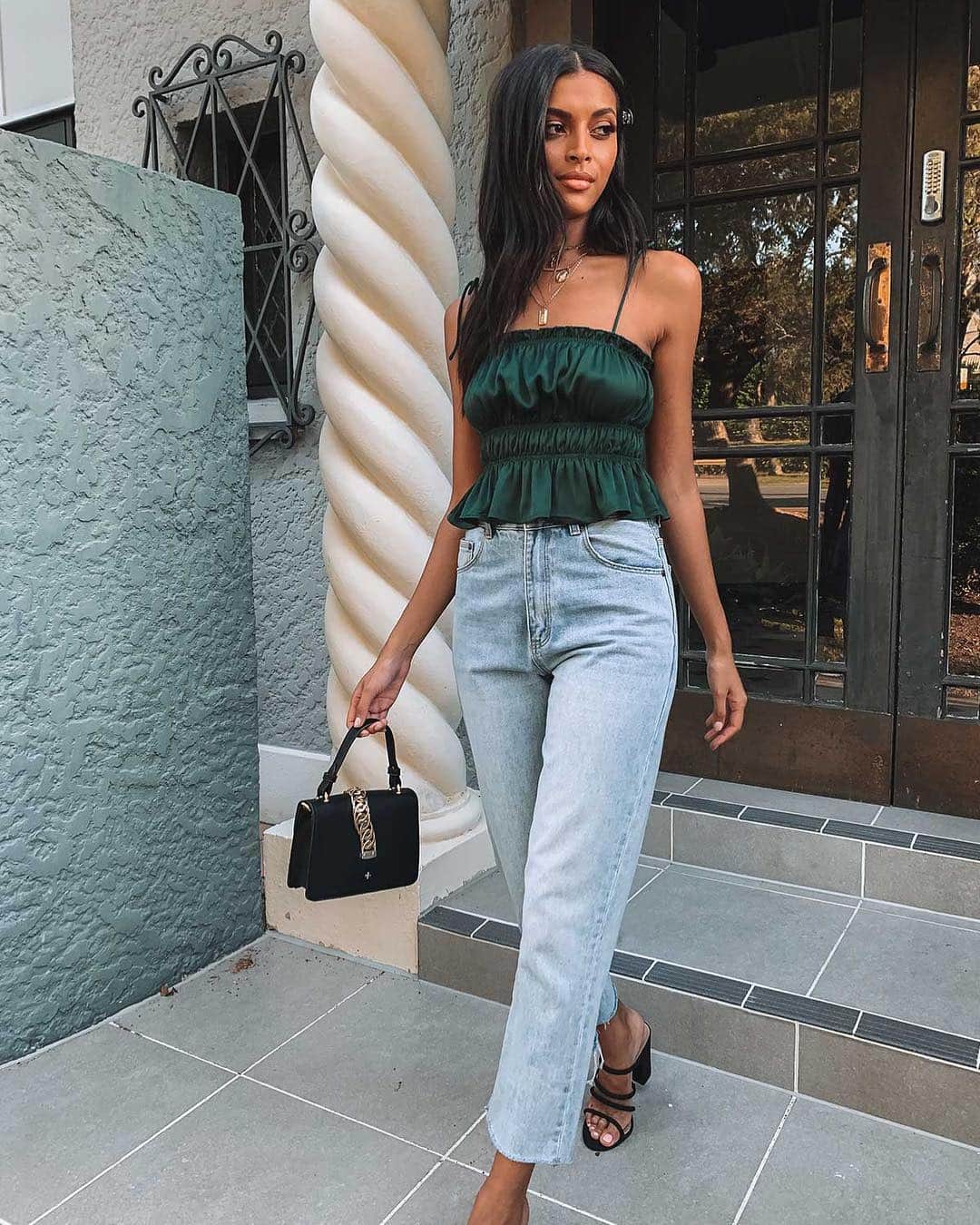 Beginning Boutiqueさんのインスタグラム写真 - (Beginning BoutiqueInstagram)「Stepping into the long weekend in like 🔥 Want the Silva Ruched Top Emerald & Ziggy Denim Tight Mum Jean Teen Spirit for the long weekend? Order before 4:30pm AEST today!」4月17日 8時53分 - beginningboutique