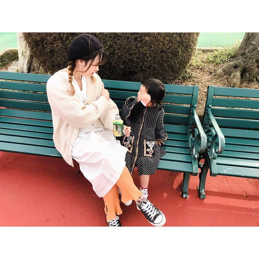 ena..*加藤 恵梨奈さんのインスタグラム写真 - (ena..*加藤 恵梨奈Instagram)「#生駒山上遊園地 . ストーリー載せたらDMよーけ 来てたから記事に✏️ . . 前日にBOOが言った一言で決まった 🎪遊園地🎡҉*\( 'ω' )/*҉ . レトロな雰囲気がめちゃくちゃえー感🤙🏻 乗り物乗り放題のパスでよーけ乗ったしw . 昼過ぎからいって閉園までおったな❤ 15時以降は寒すぎてやばかったけど 夕暮れの景色とか見れて最高やった！！ また行きたい！ 初めていったけどここの遊園地🎡良き🐯◎ ＧＷも違う遊園地連れてってあげよ← 連れてってもらおやなwwﾌﾌ . どっかオススメあれば教えてくださーい . . . #osaka #nara #奈良県 #生駒山上遊園地 #遊園地 #家族 #family #familyday #freemodel #freelancemodel #ママ活 #ママコーデ #mama #mamamoo #mamagirl #インスタグラマー #インフルエンサー #ena_pi」4月17日 9時11分 - e_n_a_p_i