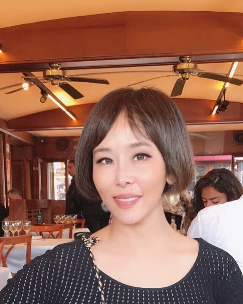 金子エミさんのインスタグラム写真 - (金子エミInstagram)「永遠♾ってあったらいいなぁ…なんて思っている時は幸せな時ですね。最近はそう思える時が、とても大切だと心から思う。」4月17日 9時58分 - emikaneko1114