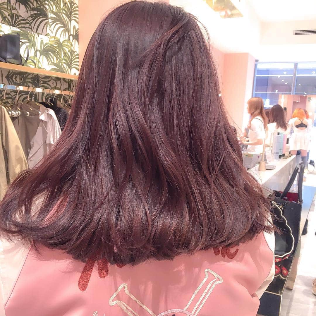 原涼香のインスタグラム：「ㅤㅤㅤㅤㅤㅤㅤㅤㅤㅤㅤㅤㅤ Sakura Brown 🌸🌸 ブリーチベースでした♡ ㅤㅤㅤㅤㅤㅤㅤㅤㅤㅤㅤㅤㅤ」