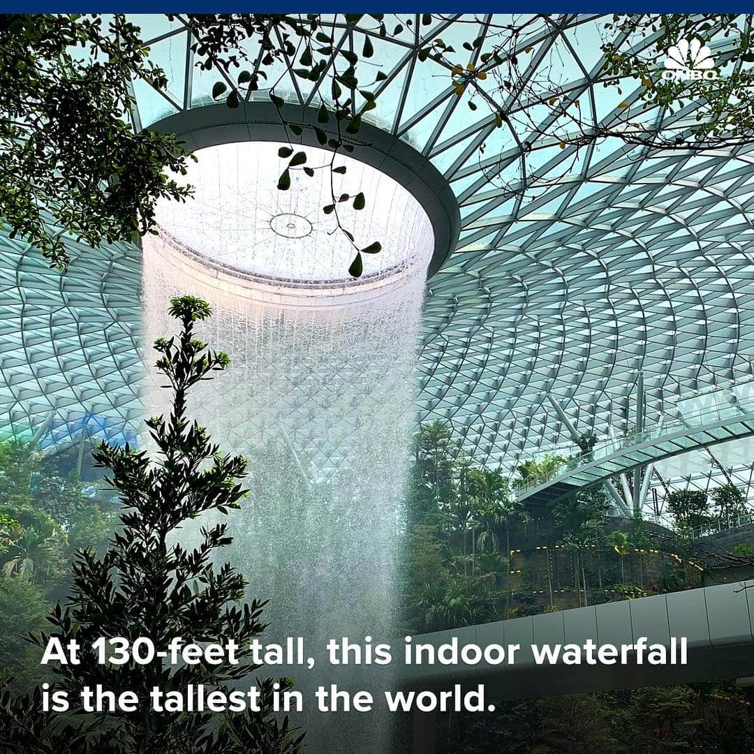 CNBCさんのインスタグラム写真 - (CNBCInstagram)「Singapore’s Changi Airport isn’t just for flying — it’s becoming a destination in itself.⁣⠀ ⁣⠀ Jewel Changi Airport is a 10-story structure that covers more than 1.46 million square feet and cost $1.25 billion to build. It opens April 17, with another phase opening in June. Jewel includes a garden, more than 280 retail and dining outlets, a hotel and a multi-screen IMAX theater.⁣⠀ ⁣⠀ To see more photos from the new airport, visit the link in bio.⁣⠀ *⁣⠀ *⁣⠀ *⁣⠀ *⁣⠀ *⁣⠀ *⁣⠀ *⁣⠀ *⁣⠀ #travel #businesstravel #singapore #singaporeairport #asia #asiatravel #luxury #luxurytravel #airports #business #businessnews #cnbc⁣⠀」4月17日 11時34分 - cnbc