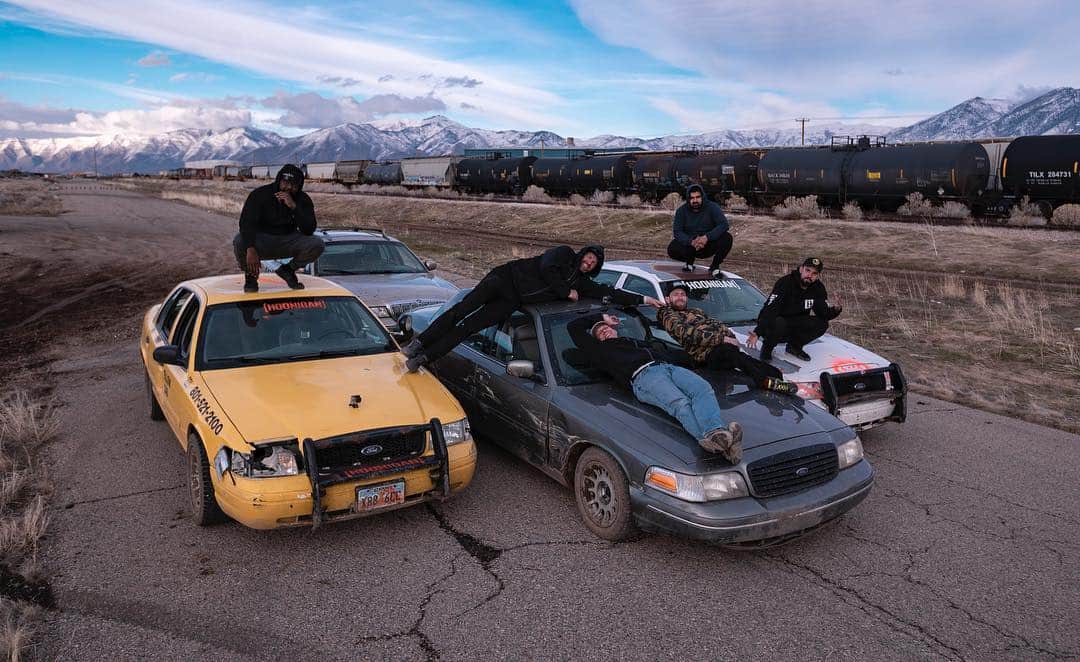 ケン・ブロックさんのインスタグラム写真 - (ケン・ブロックInstagram)「@theHoonigans' crew went to Utah recently for a taste of rallycross door-bashing - in a bunch of re-purposed Ford Crown Victoria taxi cabs and police interceptors - at the Lyfe Motorsport compound. RAD! I am jealous!! Watch it at #hooniganDOTcom or via @theHoonigans Photo: @judsonp_films」4月17日 11時53分 - kblock43