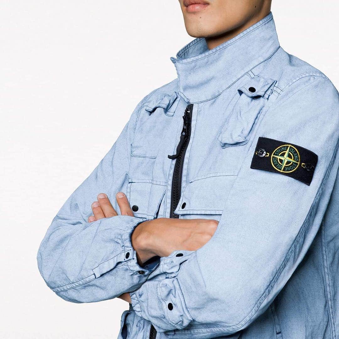 HYPEBEASTさんのインスタグラム写真 - (HYPEBEASTInstagram)「@hypebeaststyle: @stoneisland_official has introduced a new Placcato range to its Spring/Summer 2019 collection. The capsule takes its name from an innovative textile design process, which sees a cotton canvas reinforced with special pigmented resins. All of the items are available now for purchase at its web store.  Photo: Stone Island」4月17日 11時53分 - hypebeast