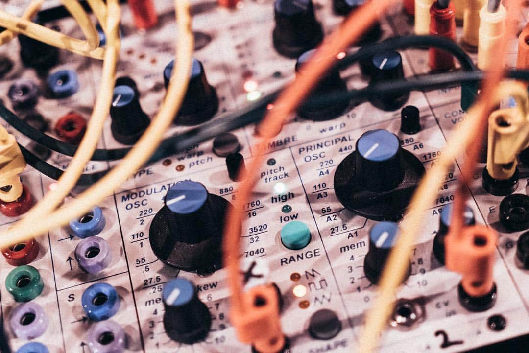 Red Bull Music Academyさんのインスタグラム写真 - (Red Bull Music AcademyInstagram)「Up-close with Suzanne Ciani’s Buchla on what would have been pioneering synth designer Don Buchla’s 82nd birthday. — 📷 @newyorkcityvibe #buchla #modularsynth」4月17日 21時47分 - rbma