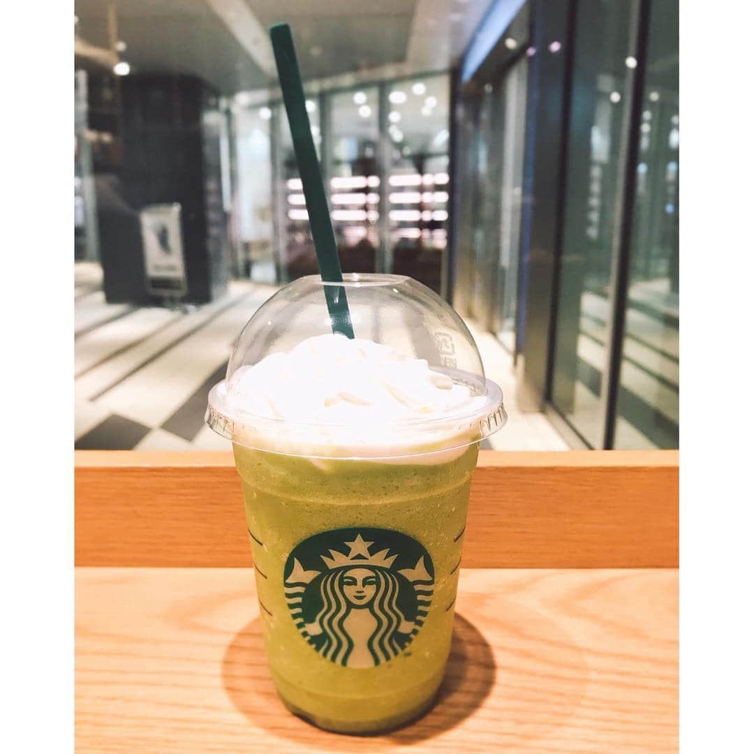 森脇加奈子のインスタグラム：「なんだかんだ言って抹茶が好き。  #starbucks」
