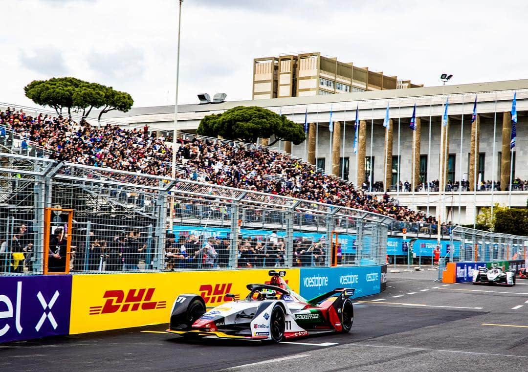 ルーカス・ディ・グラッシさんのインスタグラム写真 - (ルーカス・ディ・グラッシInstagram)「Cool pics from #Rome #ePrix with @niobium.tech & @schaefflergroup」4月17日 22時26分 - lucasdigrassi