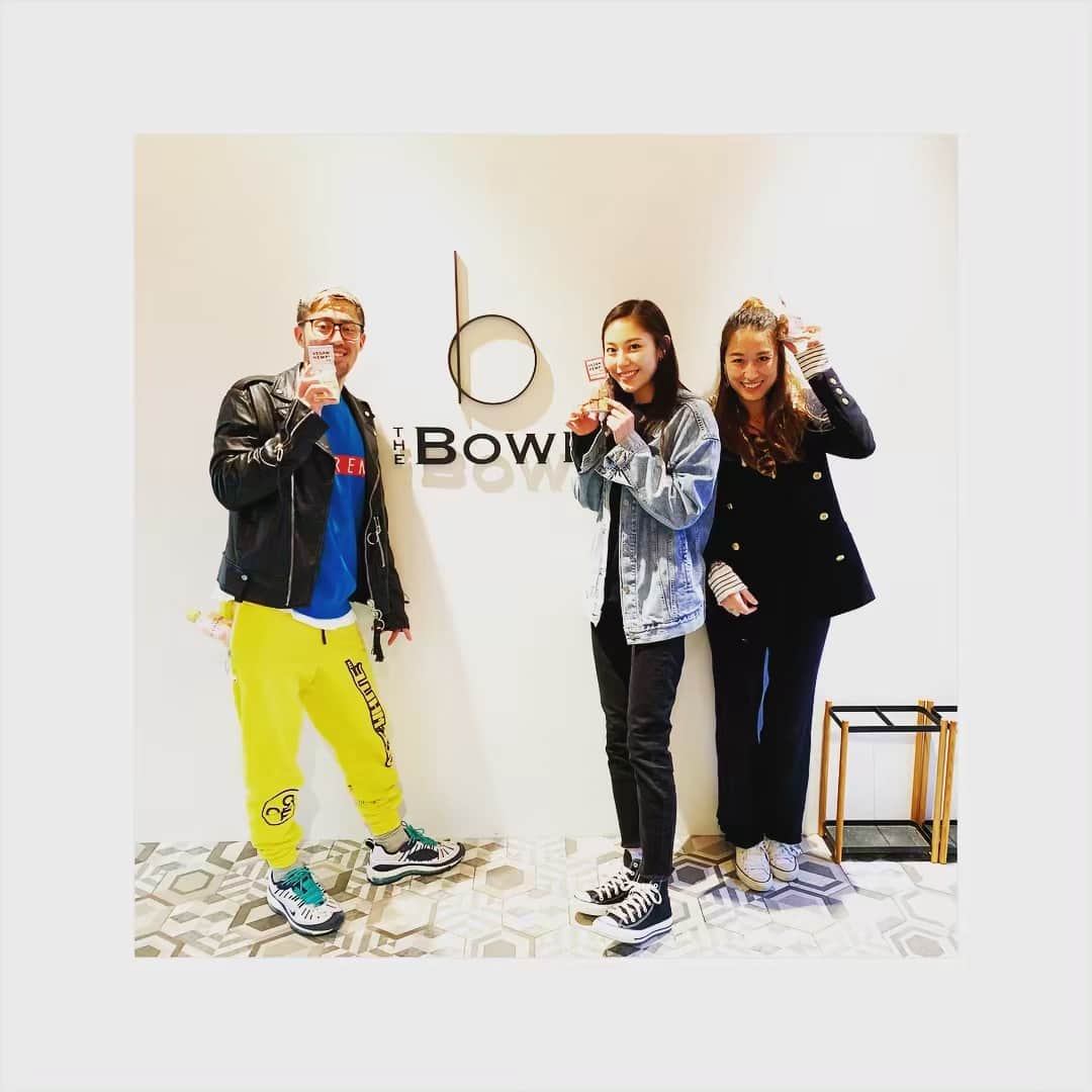 小林 ディスカスさんのインスタグラム写真 - (小林 ディスカスInstagram)「先週末は、 久々にエレナちゃんと、 井上ちゃんとランチっ子テンション👱🏾‍♂️💙🥗🥗🥗 また、集合しよーね👱🏾‍♂️ #tokyo #japan #fashion #beauty #thebowl #ザボウル #love #friends #東京」4月17日 13時49分 - discus_kobayashi