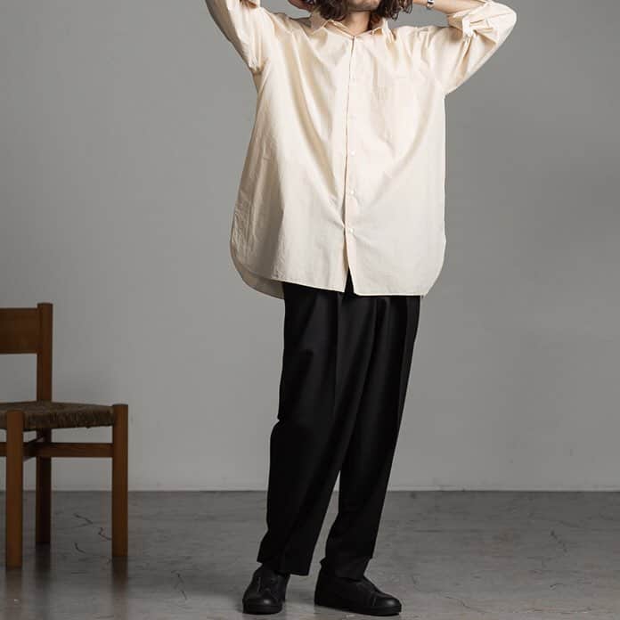 のインスタグラム：「. MARKAWARE "ORGANIC PERUVIAN PIMA 60/- BRODECLOTH CONFORT FIT SHIRTS" "ORGANIC WOOL TROPICAL CLASSIC FIT TROUSERS" ''COW LEATHER SHOELACE-LESS TENNIS SHOES'' #perupimacotton  #brodeshirts #wideshirts  #sustainablefashion #markaware  @markaware_marka_official」