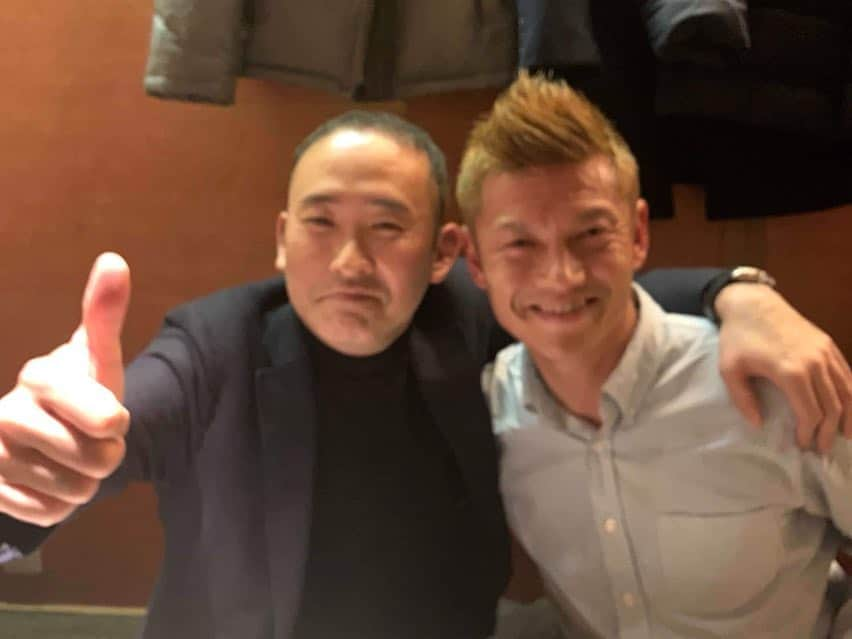 播戸竜二さんのインスタグラム写真 - (播戸竜二Instagram)「『播めし会』 ・ いろいろな経営者の方々と、播めしを食べてきました！ ・ いろいろ勉強になり、刺激が貰えました！ ・ たくさん勉強し、サッカー界の未来に繋げていければと思います！⚽️ ・ ・ #城戸幸一郎 #エンゲート  #中山紘太 #ヴァンテージマネジメント #渡邉瞬 #オフィスデヤサイ #小泉真也 #リンクスポーツ #中西裕太郎 #アスポール #梅澤優太 #フープ #1回食べればみな友達 #friends  #経営者 #播めし会」4月17日 15時33分 - ryuji_bando