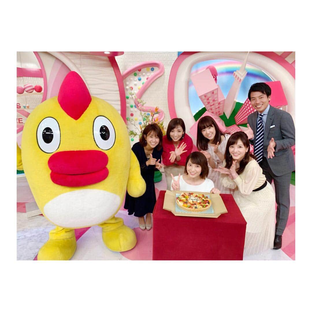 内田敦子さんのインスタグラム写真 - (内田敦子Instagram)「﻿ ﻿ 笹やんお誕生日おめでとう🎂❣️﻿ ﻿ 実はコミカルな性格の笹やん。﻿ ギャグとか面白いこと大好きなキャラで、﻿ いつもみんなを盛り上げてくれます☺️💕﻿ ﻿ 楽しく素敵な一年にしてねー👏✨🎊✨﻿ ﻿ ﻿ #oha4 #笹崎里菜 #お誕生日 #おめでとう」4月17日 15時38分 - atsuko_uchida1205
