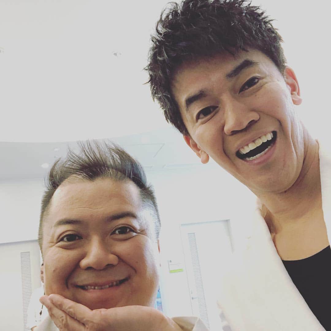 武井壮さんのインスタグラム写真 - (武井壮Instagram)「手乗りコスギ ペットにいかが？」4月17日 15時38分 - sosotakei