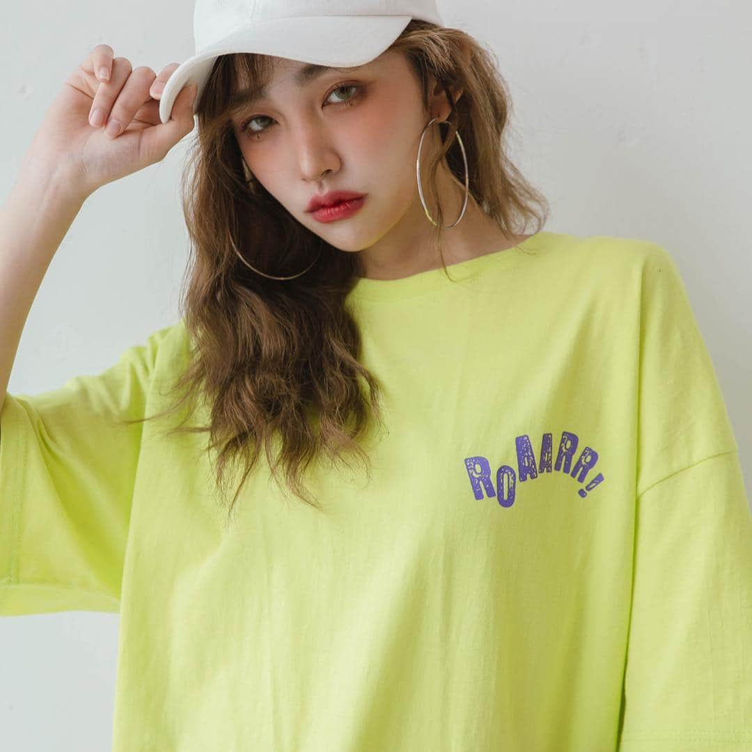 ガールズルールさんのインスタグラム写真 - (ガールズルールInstagram)「. T-REXラウンド半袖Tシャツ(t6298) color : YELLOW, IVORY . #걸스룰 #한국 #한국패션 #얼짱 #데일리룩 #오오티디 #koreanfashion #girlsrule #ootd #twinlook #dailylook #ガールズルール #韓国 #韓国ブランド #韓国ファッション #韓国ファッション通販 #今日のコーデ #オルチャン #オルチャンファッション #韓国アイドル #カップルコーデ #韓国好きな人と繋がりたい」4月17日 16時12分 - girlsrule_official