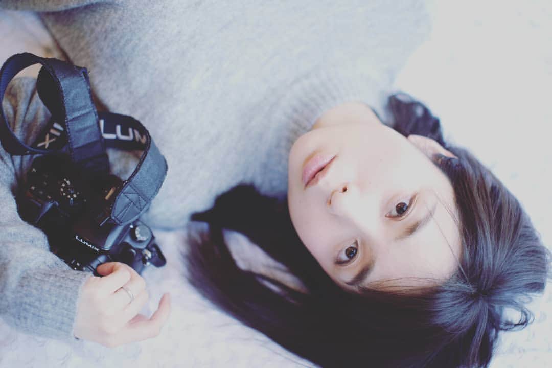柚月美穂さんのインスタグラム写真 - (柚月美穂Instagram)「#randompic . . 📷🌚🎲 . . @tommystargram . #📷 #Canon #5d #housestudio」4月17日 16時58分 - mihoyuzuki