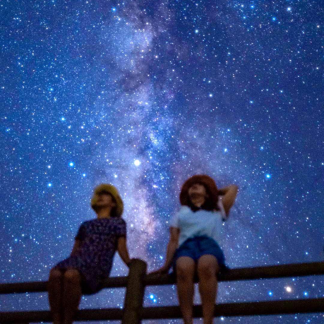ジェットスター航空さんのインスタグラム写真 - (ジェットスター航空Instagram)「#宮古島　には、美しい #星空 を見られるスポットがたくさんあるんですよ🌠🌙#e旅ブック宮古編　は今日でおしまい✈︎ 宮古島の美しい景色で #ブルーチャージ できましスター？🤗 ・ ------------------------------ 📷 by @tsukasa_okinawa Special thanks⭐ ------------------------------ ・​ 宮古のしまの遊び方をチェック☝http://bit.ly/shima_okinawa ・ ✈#東京（成田）～ #宮古（下地島）　片道 ¥6,990〜 運航中！ ✈#大阪（関西）～ #宮古（下地島）　片道 ¥5,990〜 7/3 start ・ #ジェットスター #jetstar_japan #jetstar #e旅ブック #e旅ブック宮古編 #下地島 #宮古島 #沖縄離島 #旅行 #島旅 #リゾート #南国チャージ #宮古島旅行 #宮古ブルー #星空 #星空フォト #下地島空港 #ビーチ直行便 ・ *運賃はエコノミークラス「Starter」。支払手数料、空港使用料等が別途必要です。受託手荷物の料金は含まれません。諸条件が適用されます。運航は関係機関の認可を前提とします。」4月17日 17時29分 - jetstar_japan