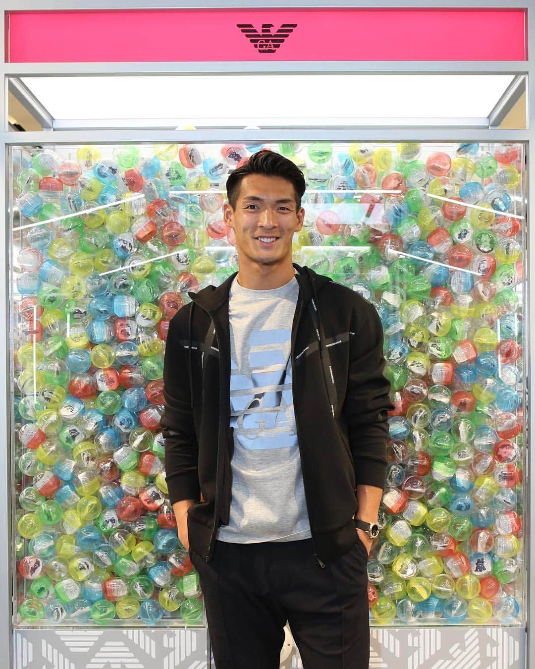 のインスタグラム：「エンポリオアルマーニのポップアップイベントに行ってきました！ @armani  @chiang111222  #イーグルアーケード #EAgleArcade #emporioarmani  #槙野智章 #makino」