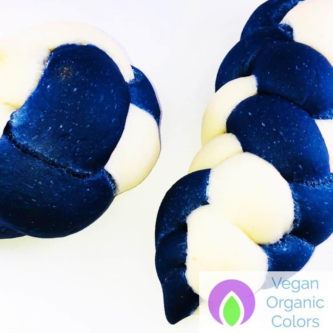 Vegan Organic Colorsのインスタグラム：「Deep Sea Blue Bread 🍞」
