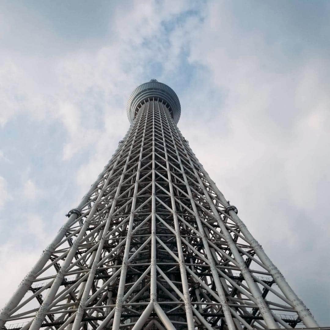 のインスタグラム：「スカイツリー Sky Tree. . . . . . . . . . #photooftheday #picoftheday #instagramjapan#japan-of-insta＃art-of-japan#daytimeview #japantravel #japantravel #explorejapan  #visitjapan #love-japan #skytree #Japan #Photo #travel #travelgram #traveling #ilovejapan ＃東京#スカイツリー#2019」