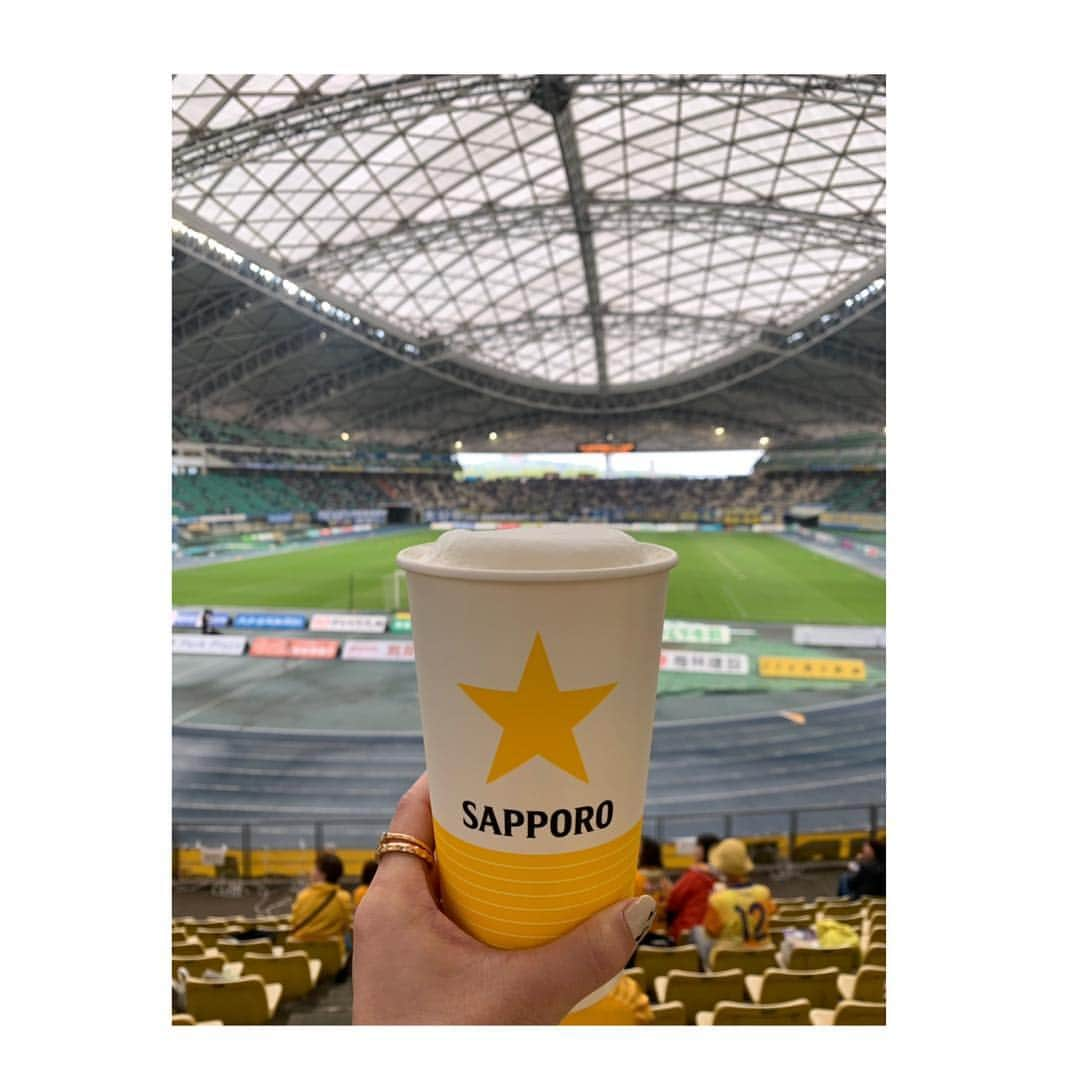 峰麻美さんのインスタグラム写真 - (峰麻美Instagram)「ビール旅🍺  #soccer #football  #futbol #jleague #trinita #vegalta #beer #ilovebeer #ビールクズ #クズ活 #居酒屋すたじあむ大分店」4月17日 17時54分 - asaaaaami.0702