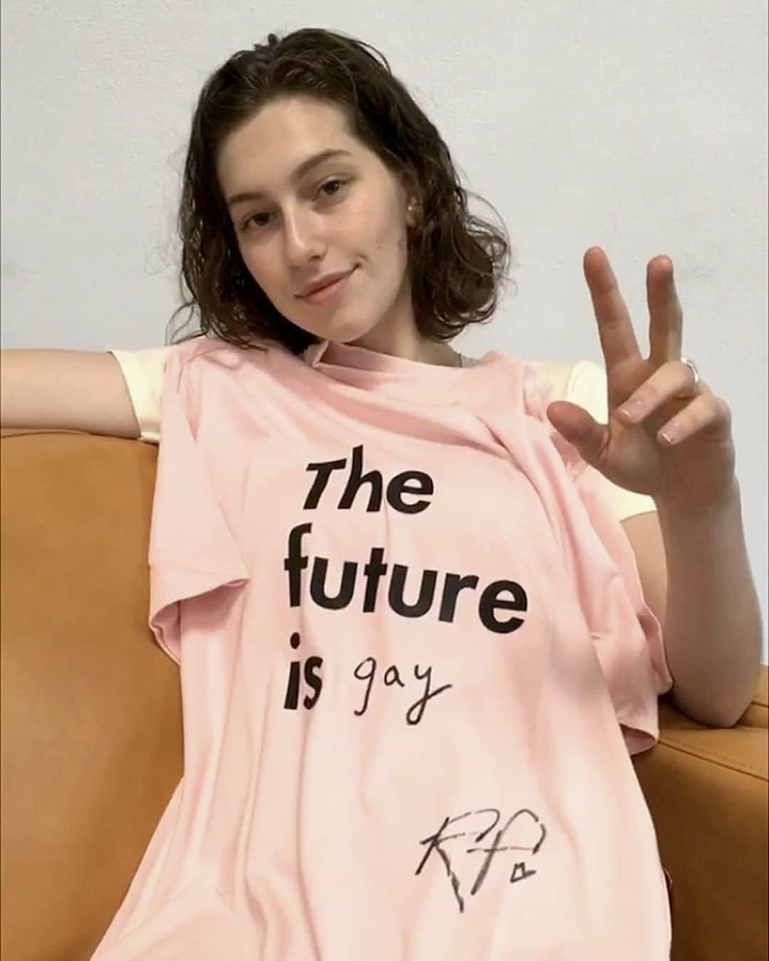 ASOSさんのインスタグラム写真 - (ASOSInstagram)「The ASOS Magazine Spring issue was about choosing your own future, so we asked our cover stars to write down theirs… Wanna win @kingprincess69 ‘s signed T-shirt? (Urm, yep!) All you need to do is follow @asos and comment below with one word to describe what you love about King Princess between 10am on 16 April 2019 – 11.59pm BST on 18 April 2019! (16+ only) Full Ts&Cs: http://asos.do/dcLFMV . . Psst! If you already entered the competition yesterday, we've counted your answer! 😉」4月17日 18時13分 - asos