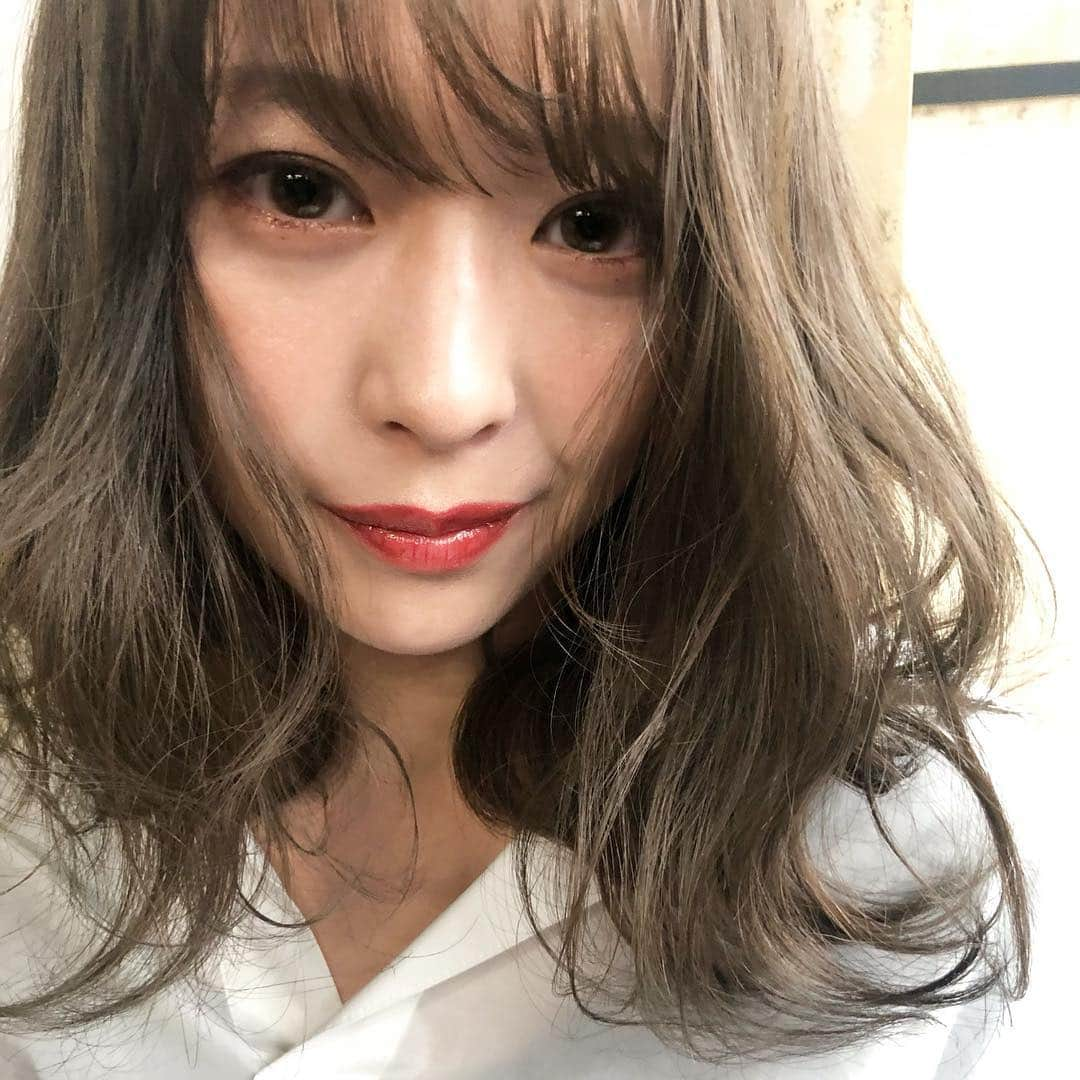 古川貴絵さんのインスタグラム写真 - (古川貴絵Instagram)「・ アプリじゃない写真がみたい！という声が多いので🥺 普通のカメラで撮ってもらったデータです🥺 アプリじゃない貴絵も好きになってくださいな🥺 @manae_violet さんメイク可愛い❤️ #撮影 #makeup #make」4月17日 18時54分 - _kiegram