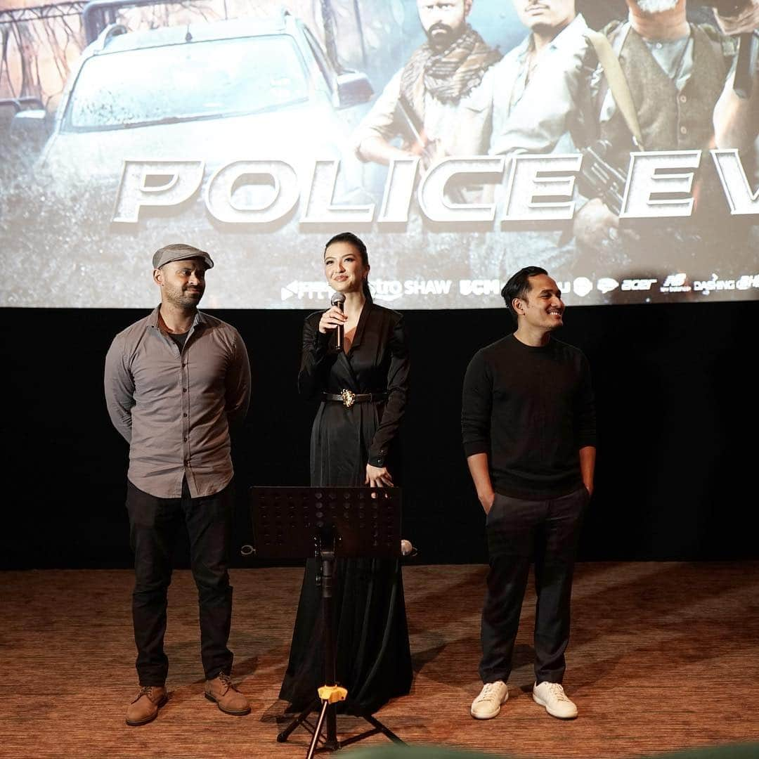 ラライン・シャーさんのインスタグラム写真 - (ラライン・シャーInstagram)「Special screening film Police Evo dengan cast lokal yang bakal tayang besok 18 April di bioskop. Ini merupakan film laga/action pertama saya yang merupakan kolaborasi produksi Screenplay Indonesia dan Astro Malaysia. Semoga teman teman terhibur! Definitely a must watch for PUBG enthusiasts.🎬e」4月17日 19時07分 - ralineshah