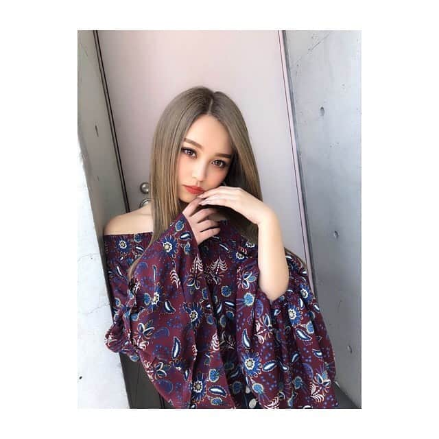 土屋怜菜（れいぽよ）さんのインスタグラム写真 - (土屋怜菜（れいぽよ）Instagram)「最近ストレートが好きです。 早く夏こい〜🌞🌴🌺 トップスタグ付けしてます✌️ #Popteen #モデル #reipoyo #土屋怜菜 #GAL #ギャル #ぽよすたいる」4月17日 19時24分 - reipoyo_0411